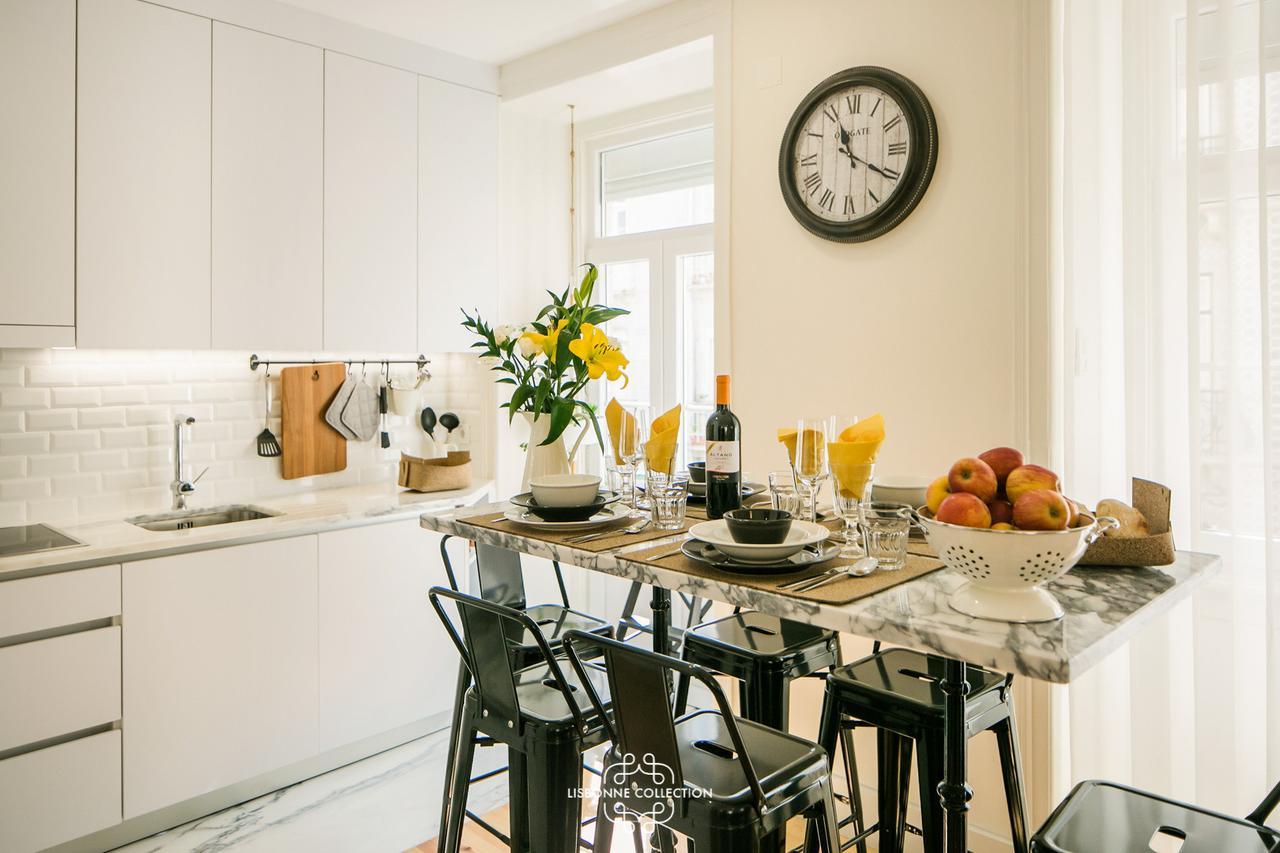 Very And Charming 60 By Lisbonne Collection * Lisboa