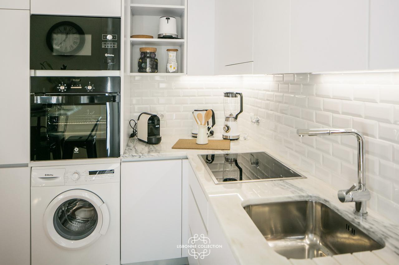 Very And Charming 60 By Lisbonne Collection